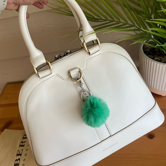 Authentic Burberry tote bag💛💛💛 - Picture 14 of 15